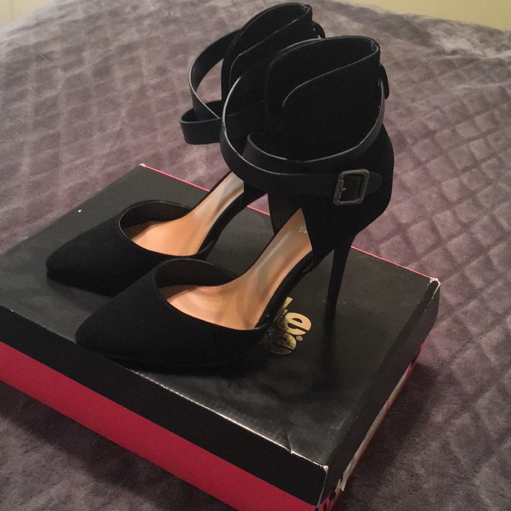 Black heels